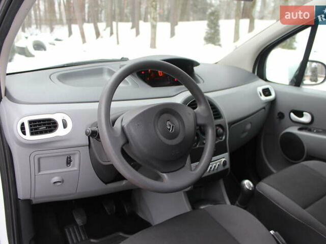 Белый Рено Модус, объемом двигателя 1.2 л и пробегом 127 тыс. км за 4990 $, фото 48 на Automoto.ua