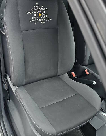 Белый Рено Модус, объемом двигателя 1.2 л и пробегом 128 тыс. км за 5250 $, фото 12 на Automoto.ua