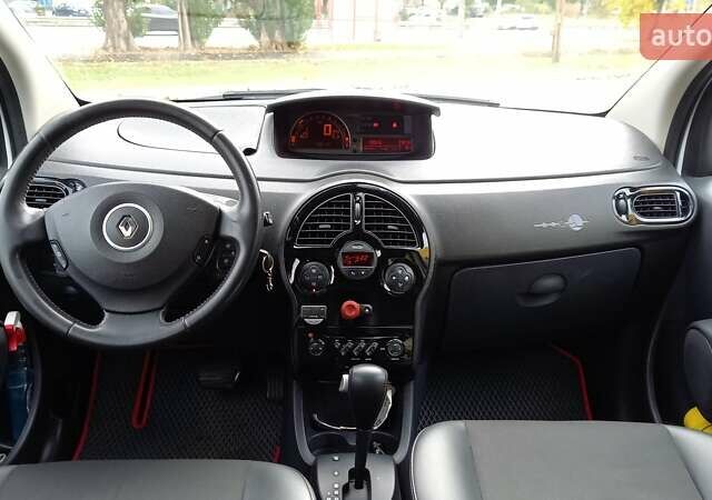 Белый Рено Модус, объемом двигателя 1.6 л и пробегом 162 тыс. км за 5999 $, фото 11 на Automoto.ua