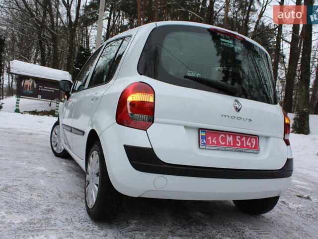 Белый Рено Модус, объемом двигателя 1.2 л и пробегом 127 тыс. км за 4990 $, фото 24 на Automoto.ua