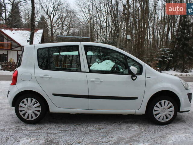 Белый Рено Модус, объемом двигателя 1.2 л и пробегом 127 тыс. км за 4990 $, фото 41 на Automoto.ua