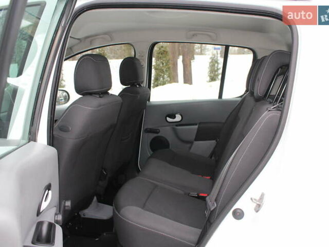 Белый Рено Модус, объемом двигателя 1.2 л и пробегом 127 тыс. км за 4990 $, фото 69 на Automoto.ua