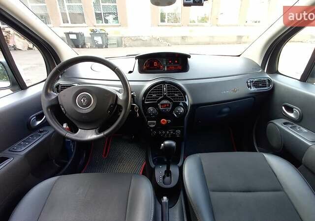 Белый Рено Модус, объемом двигателя 1.6 л и пробегом 162 тыс. км за 6999 $, фото 10 на Automoto.ua