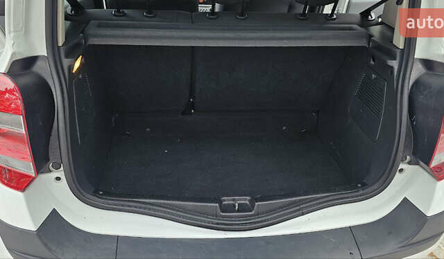 Белый Рено Модус, объемом двигателя 1.2 л и пробегом 128 тыс. км за 5250 $, фото 24 на Automoto.ua