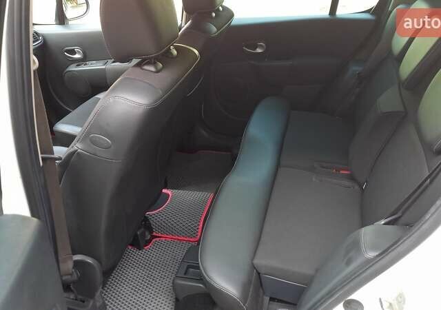 Белый Рено Модус, объемом двигателя 1.6 л и пробегом 162 тыс. км за 6999 $, фото 21 на Automoto.ua