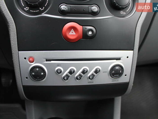 Белый Рено Модус, объемом двигателя 1.2 л и пробегом 127 тыс. км за 4990 $, фото 61 на Automoto.ua