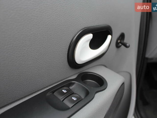 Белый Рено Модус, объемом двигателя 1.2 л и пробегом 127 тыс. км за 4990 $, фото 52 на Automoto.ua