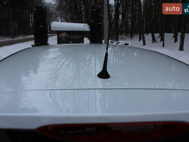 Белый Рено Модус, объемом двигателя 1.2 л и пробегом 127 тыс. км за 4990 $, фото 33 на Automoto.ua