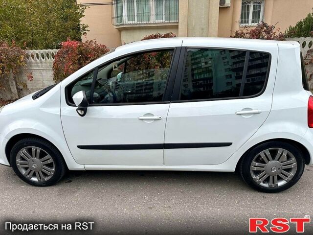 Белый Рено Модус, объемом двигателя 1.6 л и пробегом 158 тыс. км за 6500 $, фото 7 на Automoto.ua