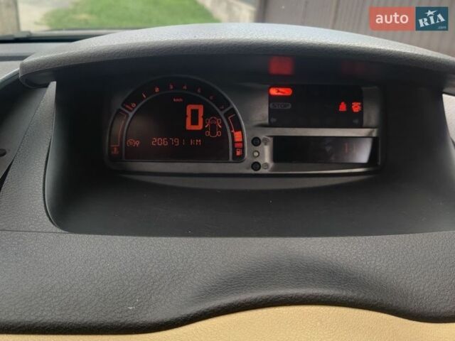 Бежевый Рено Модус, объемом двигателя 1.6 л и пробегом 207 тыс. км за 3800 $, фото 8 на Automoto.ua