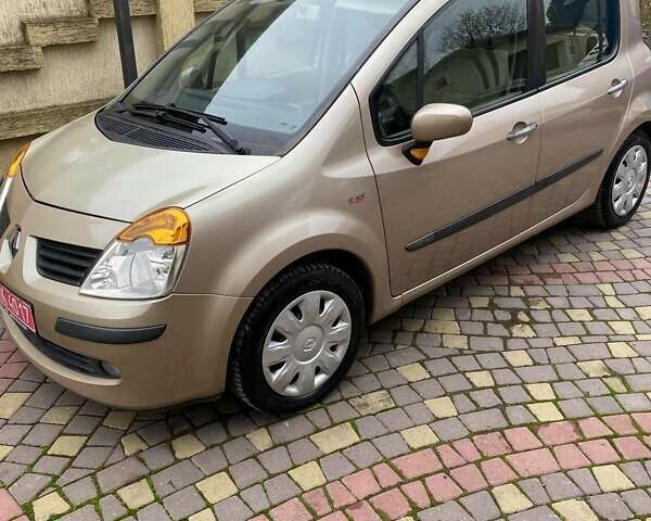 Бежевий Рено Модус, об'ємом двигуна 0 л та пробігом 160 тис. км за 4900 $, фото 1 на Automoto.ua