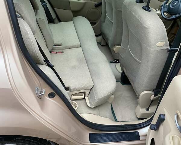 Бежевий Рено Модус, об'ємом двигуна 0 л та пробігом 160 тис. км за 4900 $, фото 12 на Automoto.ua