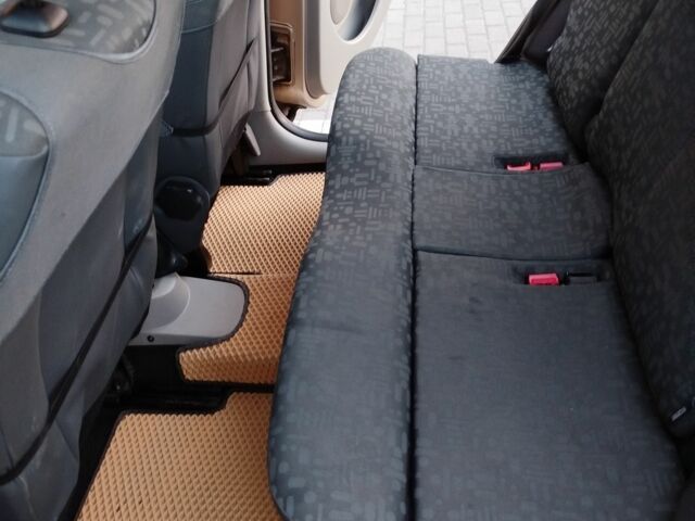 Бежевый Рено Модус, объемом двигателя 1.1 л и пробегом 204 тыс. км за 3800 $, фото 4 на Automoto.ua