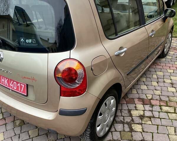 Бежевий Рено Модус, об'ємом двигуна 0 л та пробігом 160 тис. км за 4900 $, фото 3 на Automoto.ua