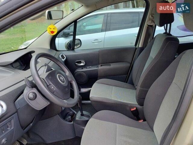 Бежевый Рено Модус, объемом двигателя 1.6 л и пробегом 126 тыс. км за 6100 $, фото 3 на Automoto.ua