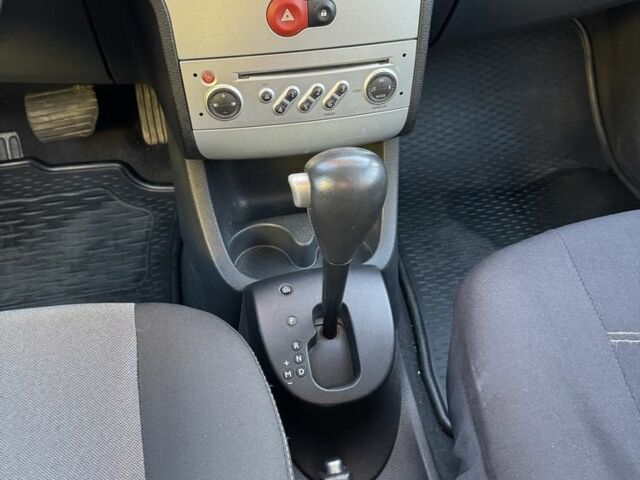 Бежевий Рено Модус, об'ємом двигуна 1.6 л та пробігом 118 тис. км за 6350 $, фото 15 на Automoto.ua