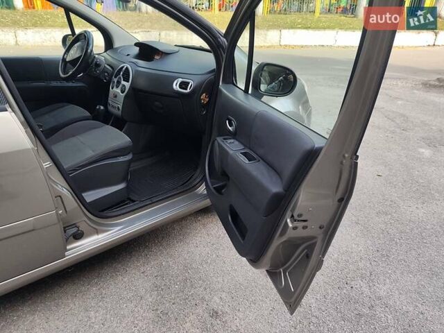 Бежевый Рено Модус, объемом двигателя 1.6 л и пробегом 105 тыс. км за 5500 $, фото 23 на Automoto.ua
