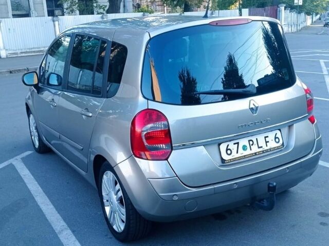 Бежевый Рено Модус, объемом двигателя 1.6 л и пробегом 160 тыс. км за 8200 $, фото 4 на Automoto.ua