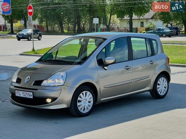 Бежевый Рено Модус, объемом двигателя 1.6 л и пробегом 128 тыс. км за 6950 $, фото 2 на Automoto.ua