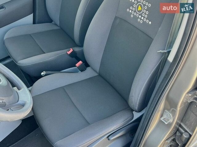 Бежевый Рено Модус, объемом двигателя 1.6 л и пробегом 128 тыс. км за 6950 $, фото 16 на Automoto.ua
