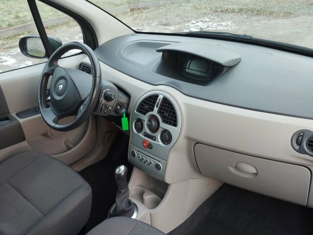 Черный Рено Модус, объемом двигателя 1.2 л и пробегом 150 тыс. км за 4100 $, фото 4 на Automoto.ua