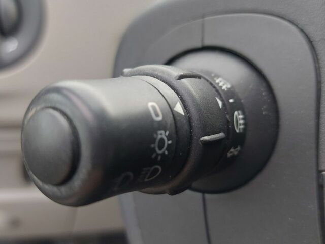 Чорний Рено Модус, об'ємом двигуна 1.2 л та пробігом 154 тис. км за 4650 $, фото 9 на Automoto.ua