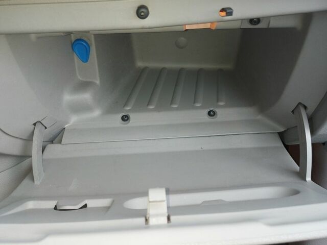 Чорний Рено Модус, об'ємом двигуна 1.2 л та пробігом 154 тис. км за 4650 $, фото 10 на Automoto.ua