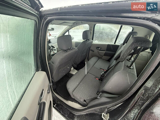 Чорний Рено Модус, об'ємом двигуна 1.15 л та пробігом 135 тис. км за 3900 $, фото 7 на Automoto.ua