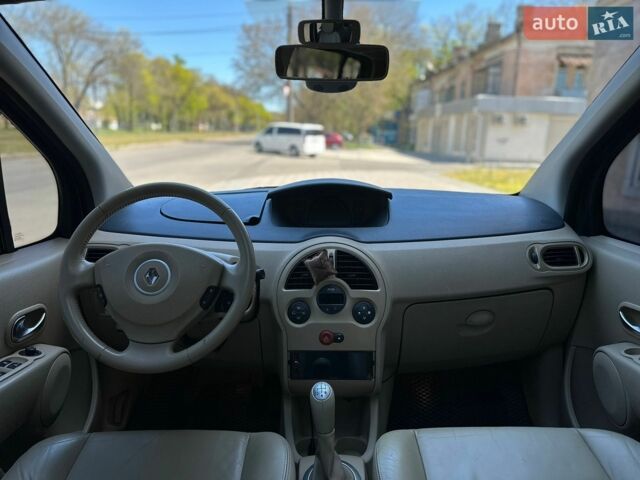 Чорний Рено Модус, об'ємом двигуна 1.6 л та пробігом 180 тис. км за 4900 $, фото 23 на Automoto.ua