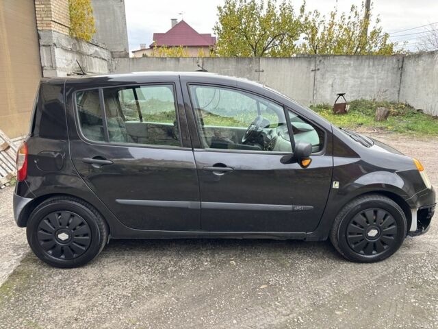 Черный Рено Модус, объемом двигателя 1.5 л и пробегом 290 тыс. км за 4000 $, фото 3 на Automoto.ua