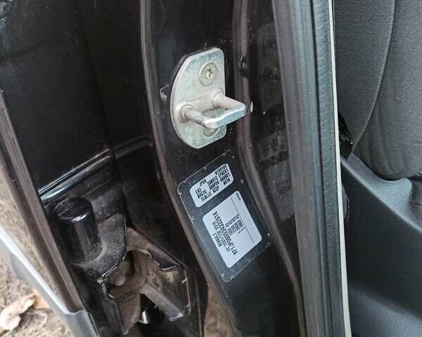 Черный Рено Модус, объемом двигателя 1.6 л и пробегом 210 тыс. км за 4200 $, фото 11 на Automoto.ua