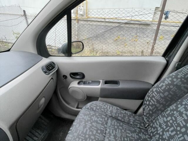 Черный Рено Модус, объемом двигателя 1.2 л и пробегом 190 тыс. км за 2900 $, фото 10 на Automoto.ua