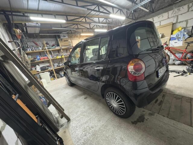 Чорний Рено Модус, об'ємом двигуна 1.1 л та пробігом 196 тис. км за 4500 $, фото 2 на Automoto.ua