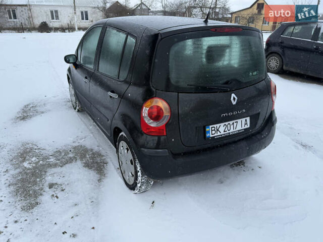 Чорний Рено Модус, об'ємом двигуна 1.15 л та пробігом 135 тис. км за 3900 $, фото 2 на Automoto.ua