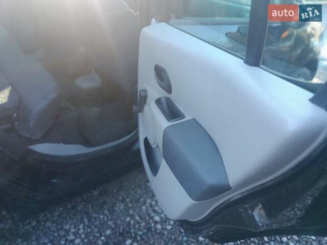 Черный Рено Модус, объемом двигателя 1.15 л и пробегом 190 тыс. км за 2899 $, фото 12 на Automoto.ua