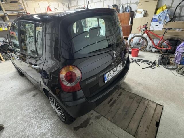 Чорний Рено Модус, об'ємом двигуна 1.1 л та пробігом 196 тис. км за 4500 $, фото 3 на Automoto.ua