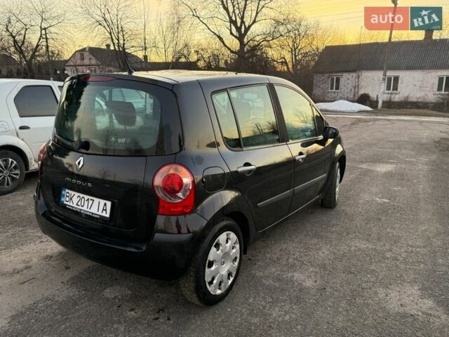 Черный Рено Модус, объемом двигателя 1.15 л и пробегом 136 тыс. км за 3700 $, фото 2 на Automoto.ua
