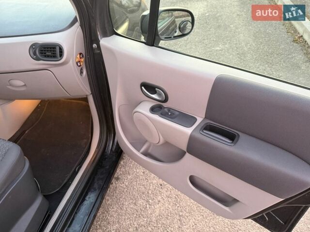 Черный Рено Модус, объемом двигателя 1.15 л и пробегом 136 тыс. км за 3700 $, фото 10 на Automoto.ua