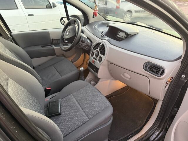 Черный Рено Модус, объемом двигателя 1.1 л и пробегом 133 тыс. км за 3700 $, фото 6 на Automoto.ua