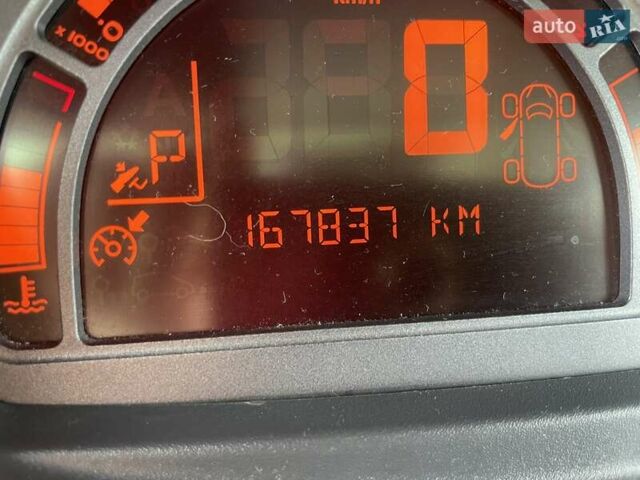 Чорний Рено Модус, об'ємом двигуна 1.6 л та пробігом 165 тис. км за 5890 $, фото 21 на Automoto.ua
