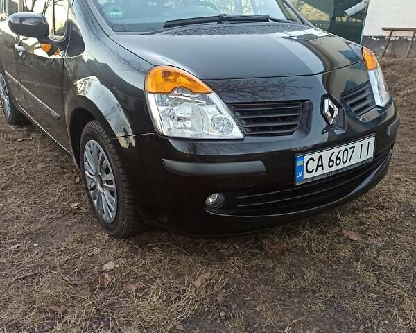 Черный Рено Модус, объемом двигателя 1.6 л и пробегом 210 тыс. км за 4200 $, фото 1 на Automoto.ua
