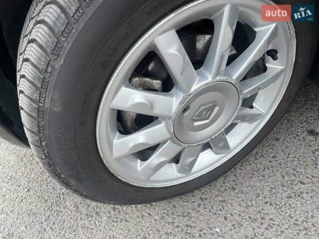 Чорний Рено Модус, об'ємом двигуна 1.6 л та пробігом 165 тис. км за 5890 $, фото 15 на Automoto.ua