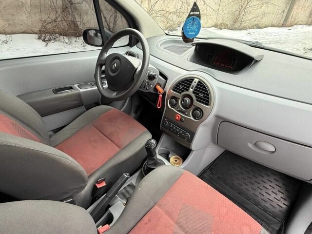 Чорний Рено Модус, об'ємом двигуна 1.1 л та пробігом 200 тис. км за 3500 $, фото 5 на Automoto.ua