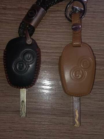 Чорний Рено Модус, об'ємом двигуна 1.46 л та пробігом 213 тис. км за 3899 $, фото 17 на Automoto.ua