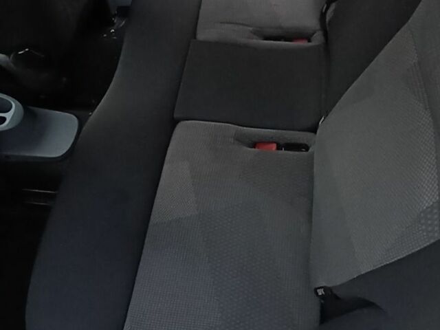 Черный Рено Модус, объемом двигателя 1.1 л и пробегом 188 тыс. км за 4300 $, фото 8 на Automoto.ua