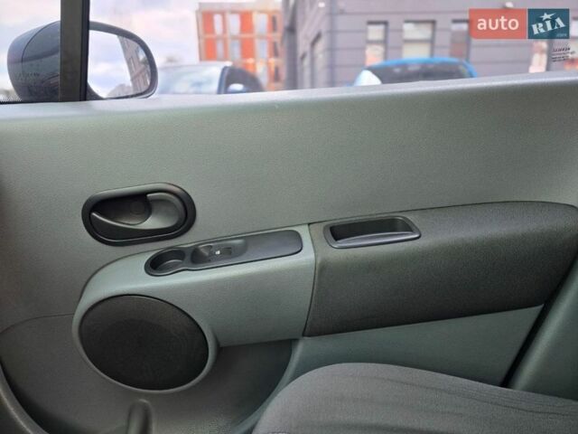 Черный Рено Модус, объемом двигателя 1.1 л и пробегом 221 тыс. км за 4300 $, фото 22 на Automoto.ua