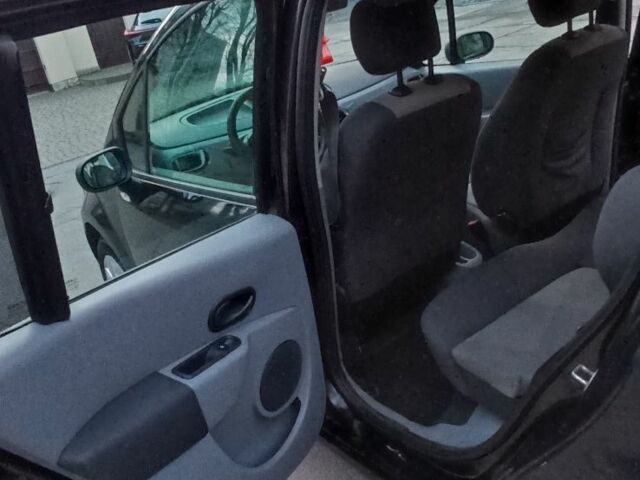 Черный Рено Модус, объемом двигателя 1.1 л и пробегом 188 тыс. км за 4300 $, фото 9 на Automoto.ua