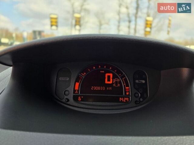 Черный Рено Модус, объемом двигателя 1.1 л и пробегом 221 тыс. км за 4300 $, фото 17 на Automoto.ua