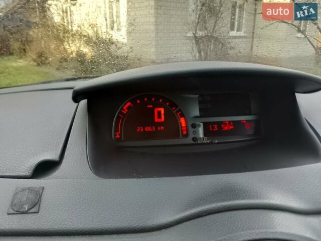 Чорний Рено Модус, об'ємом двигуна 1.4 л та пробігом 231 тис. км за 4500 $, фото 11 на Automoto.ua