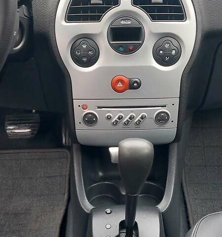 Чорний Рено Модус, об'ємом двигуна 1.6 л та пробігом 212 тис. км за 6250 $, фото 17 на Automoto.ua